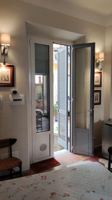 Ferienwohnung Monolocale Intimo Con Terrazzino Mailand Exterior foto